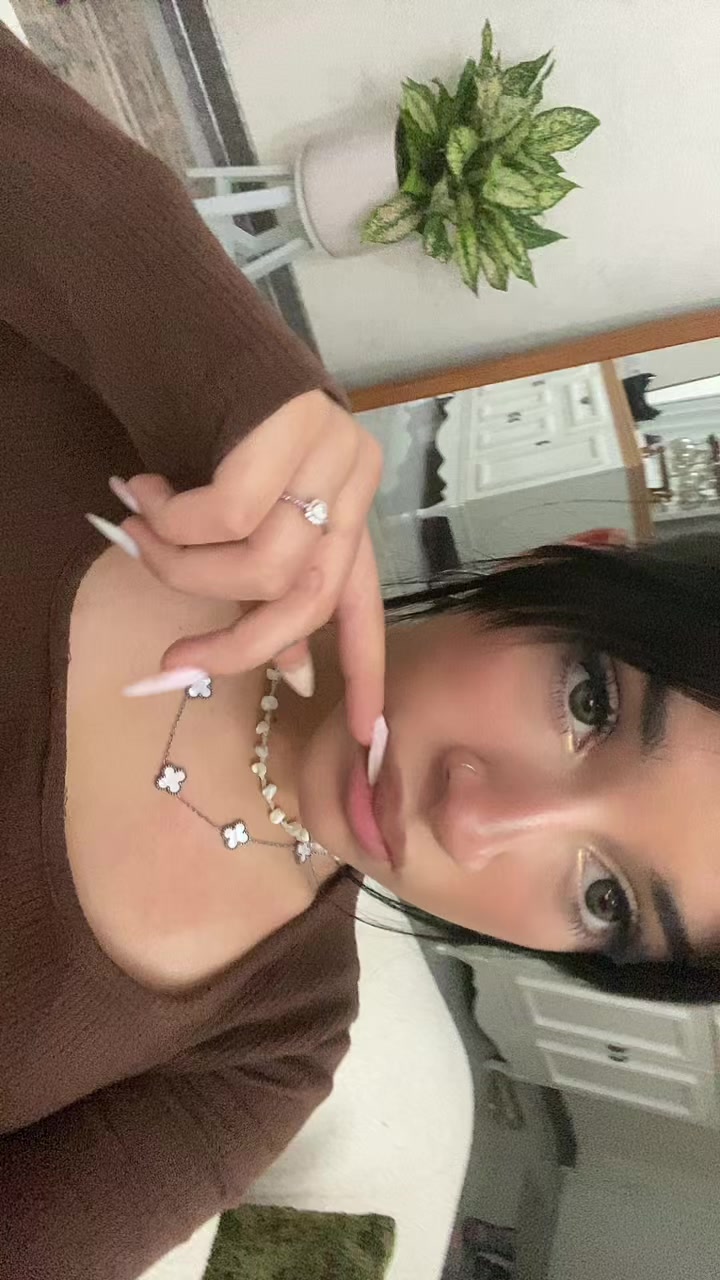 @melika