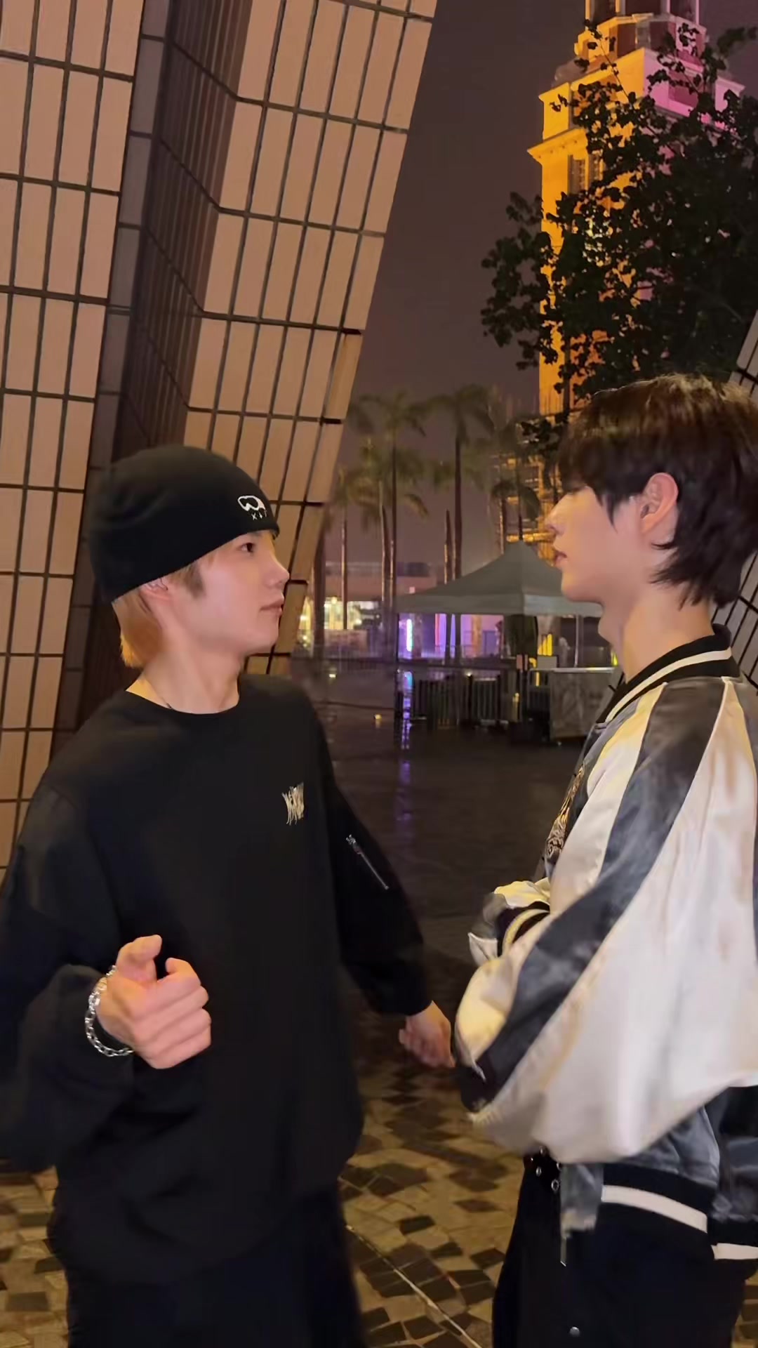 @CLOSE YOUR EYES