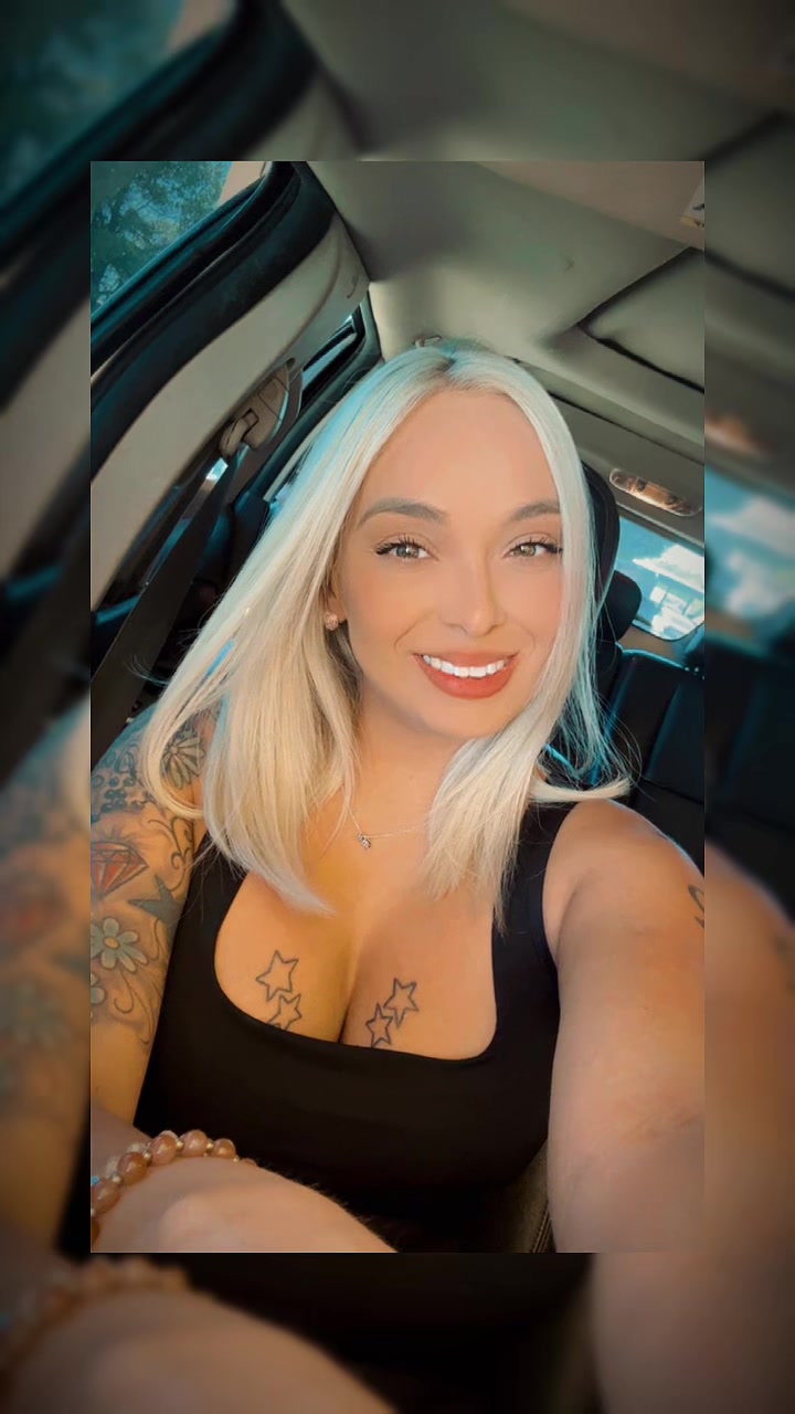 @Anayabeauty