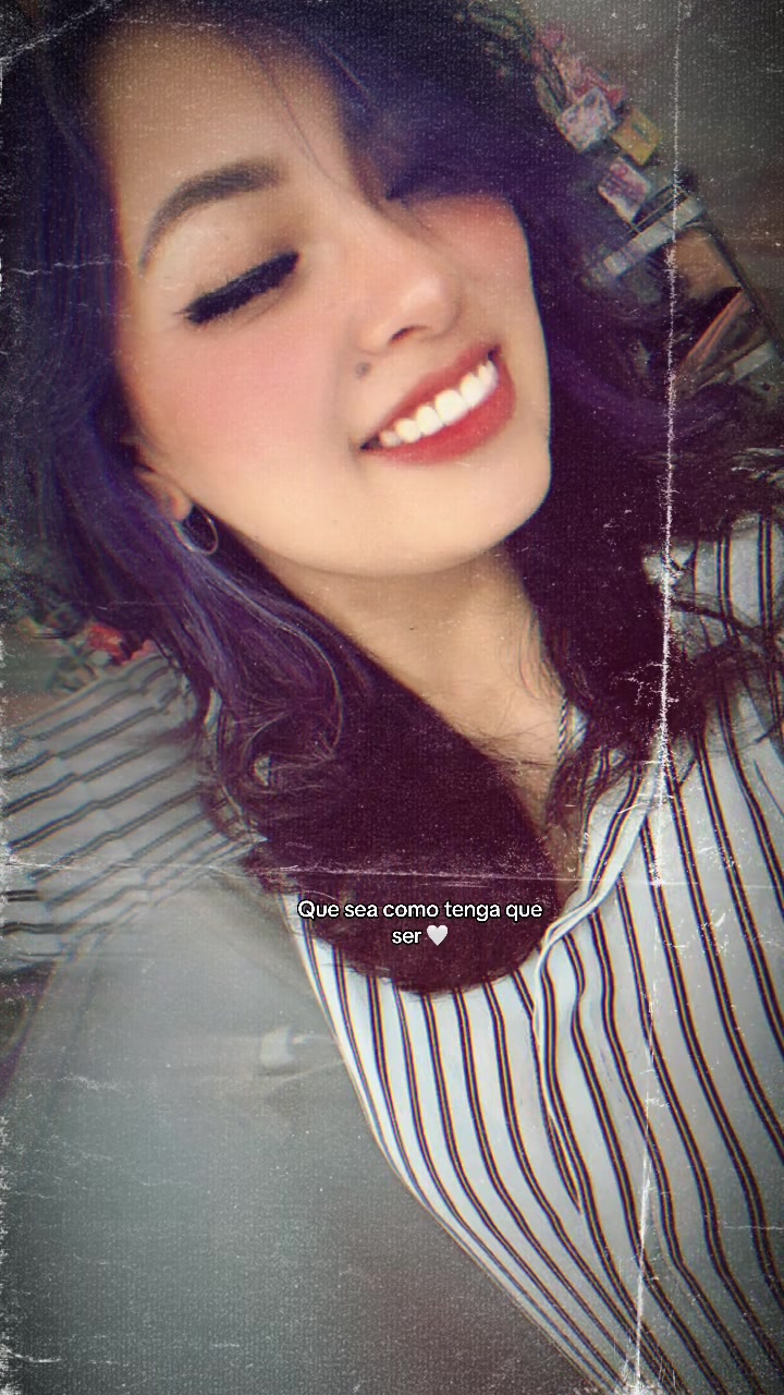 @𝓔🖤
