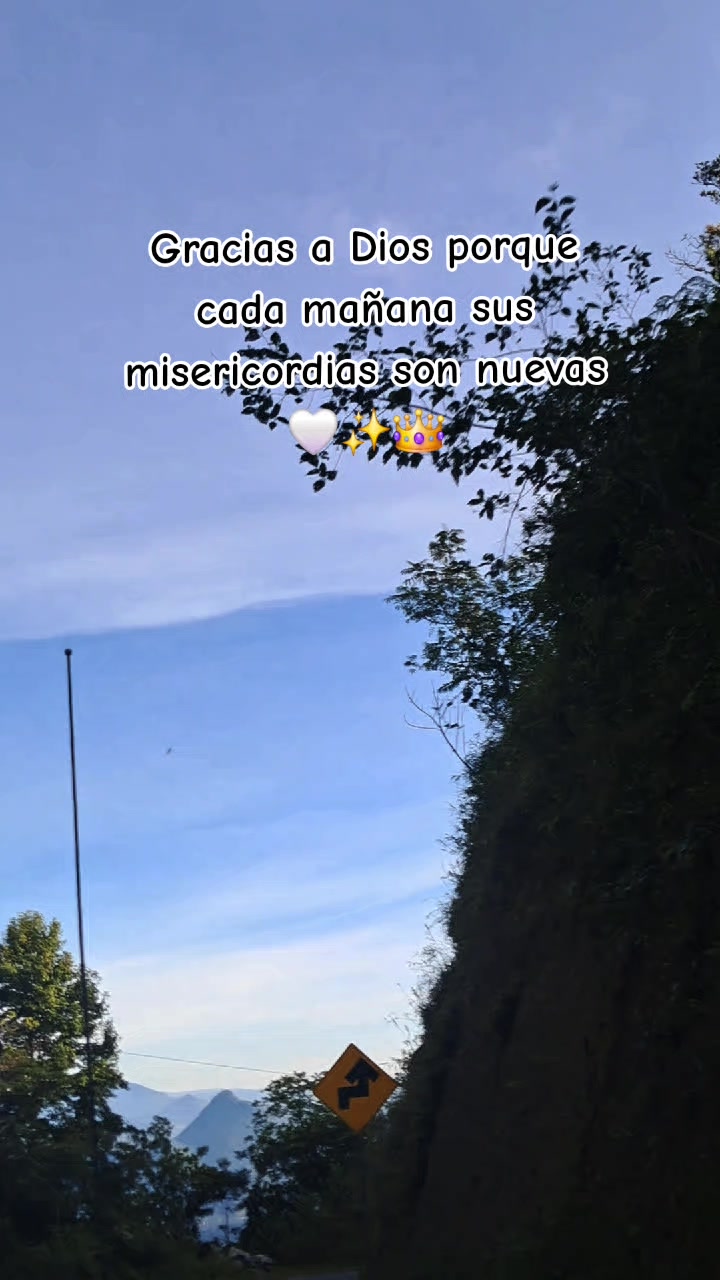 @Nêlly López