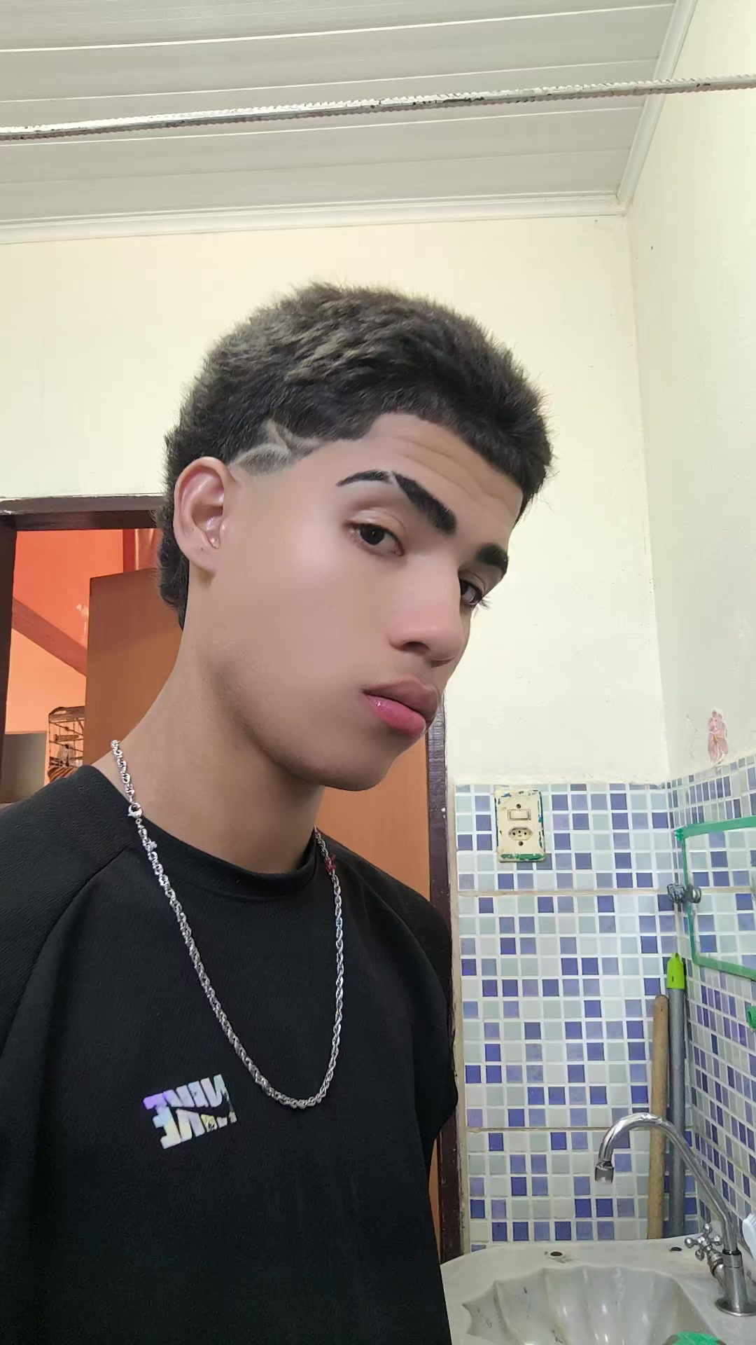 @alehzin.18👑
