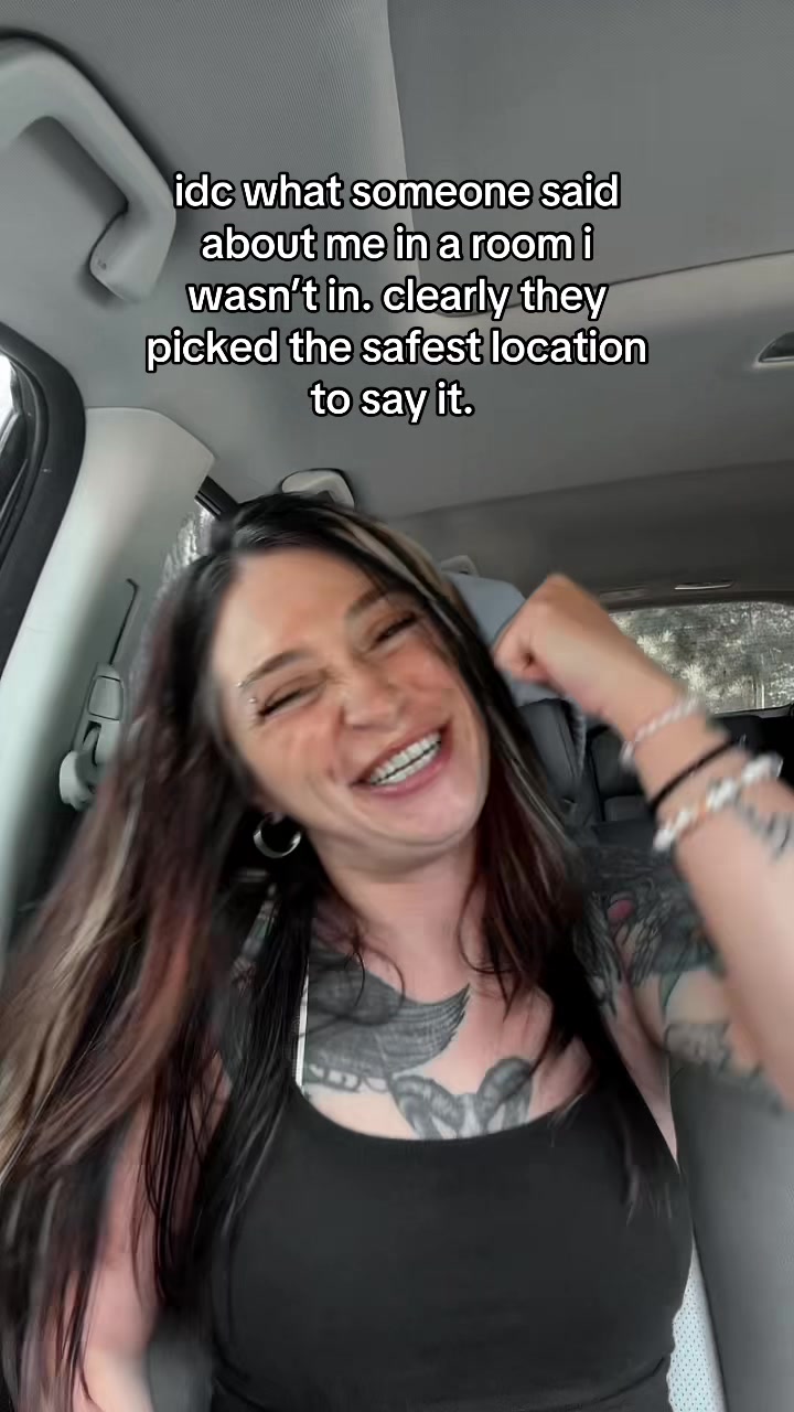 @lindseynicolefoster