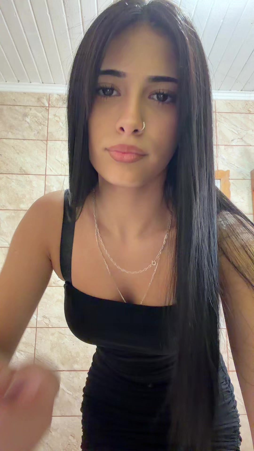 @𝓙. 𝓐𝓷𝓽𝓸𝓷𝓲𝓪 🖤
