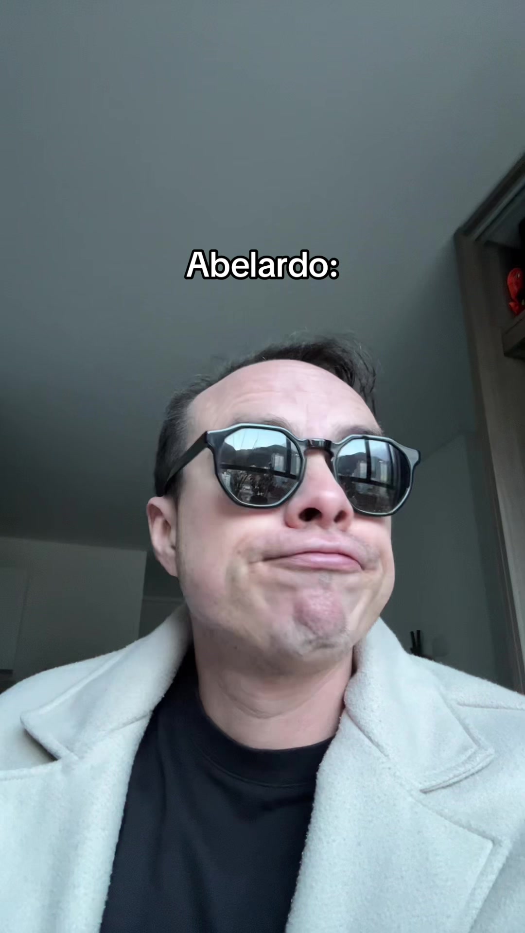 @Toallín