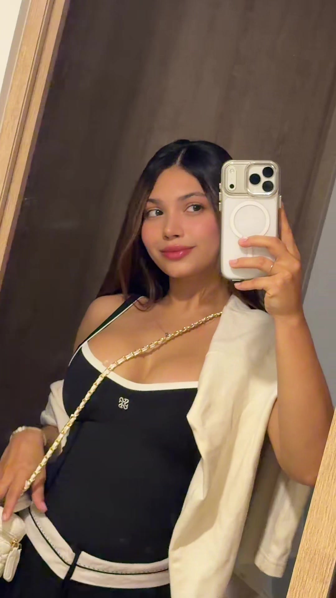@IsaGonzales❣️