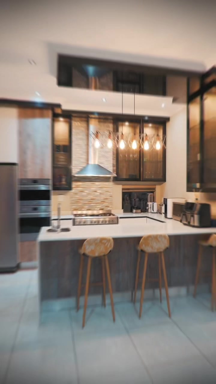@Meridian Realty
