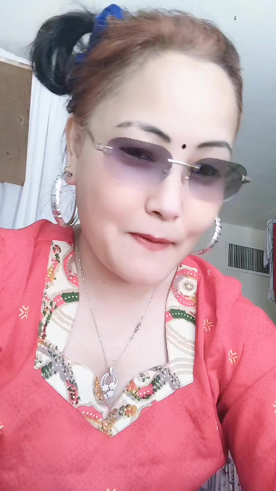 @ज़ीना _रोज़👑✨💫