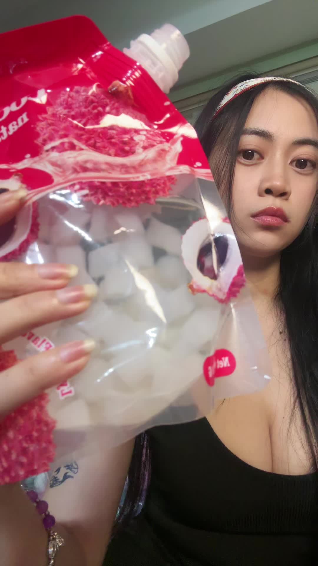 @nicole__shiii on ig