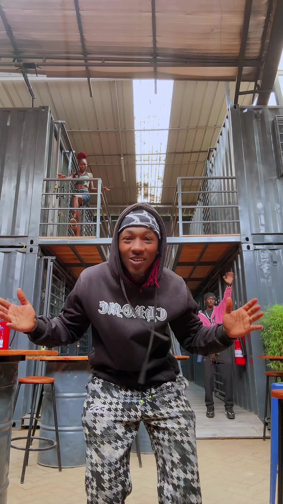 @youngpuffy👑