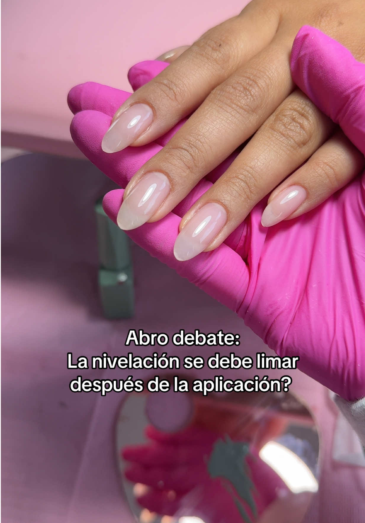 @Luxe Nails TO
