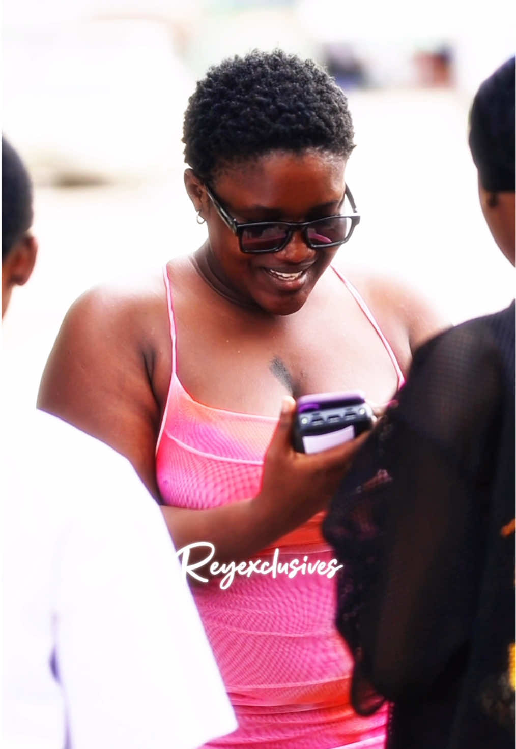 @REYEXCLUSIVES
