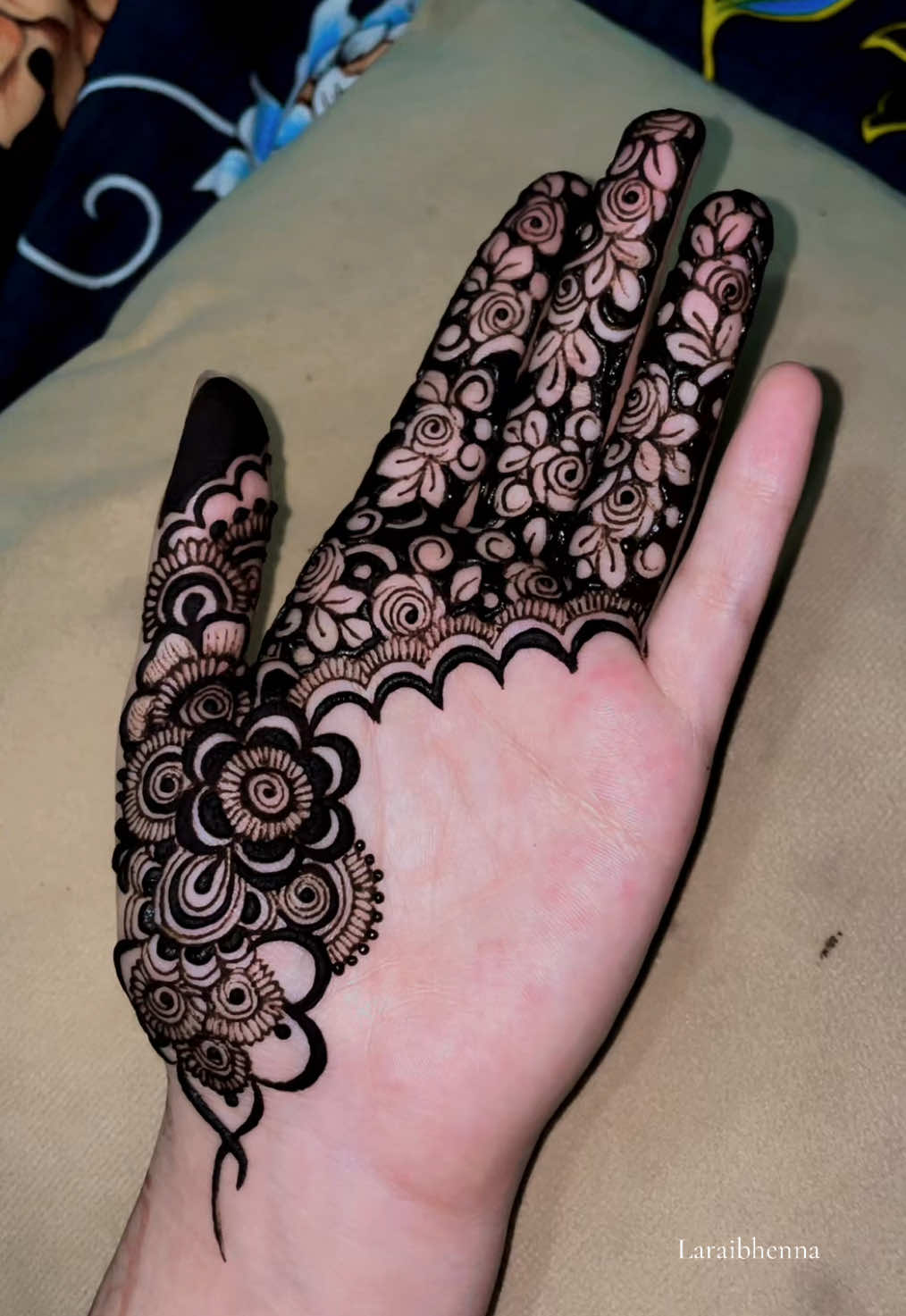 @Henna by Laraib Faisalabad🥀🔥