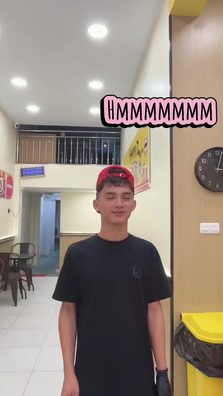 @momoyodeskapdalam