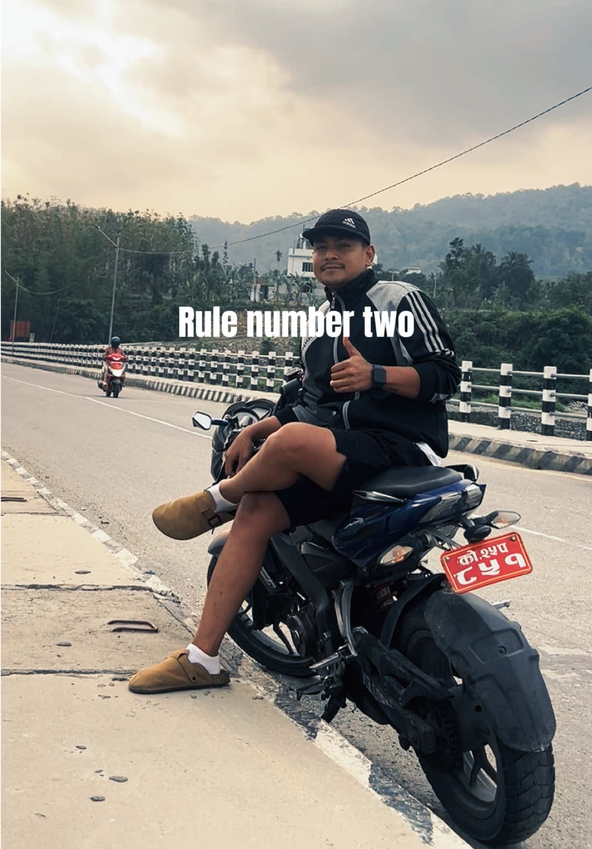 @Ashish Poudel ☮️🕊️❤️
