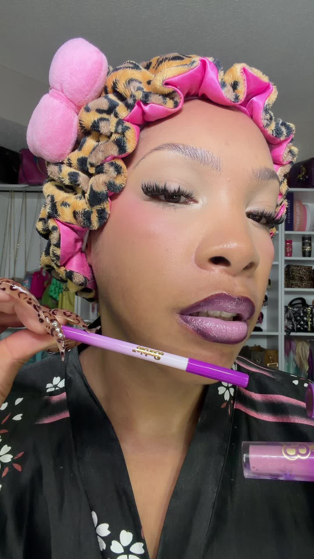 @Quin Bee | Speaker & Creator