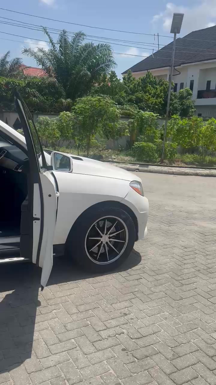 @RealVentureAutos