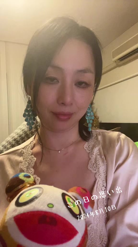 @crazy ERINA 謎の女