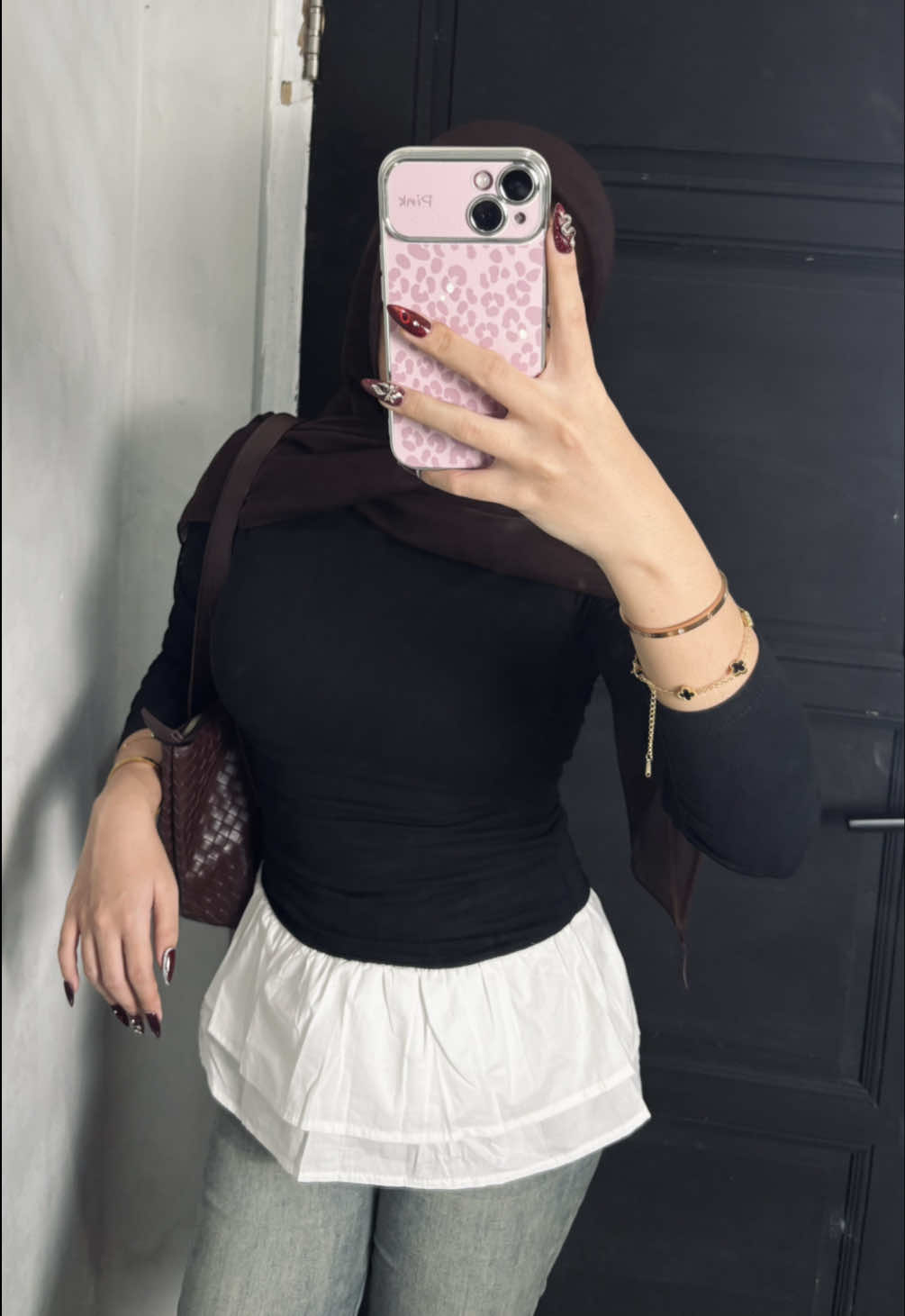 @MBAK INDAH SR