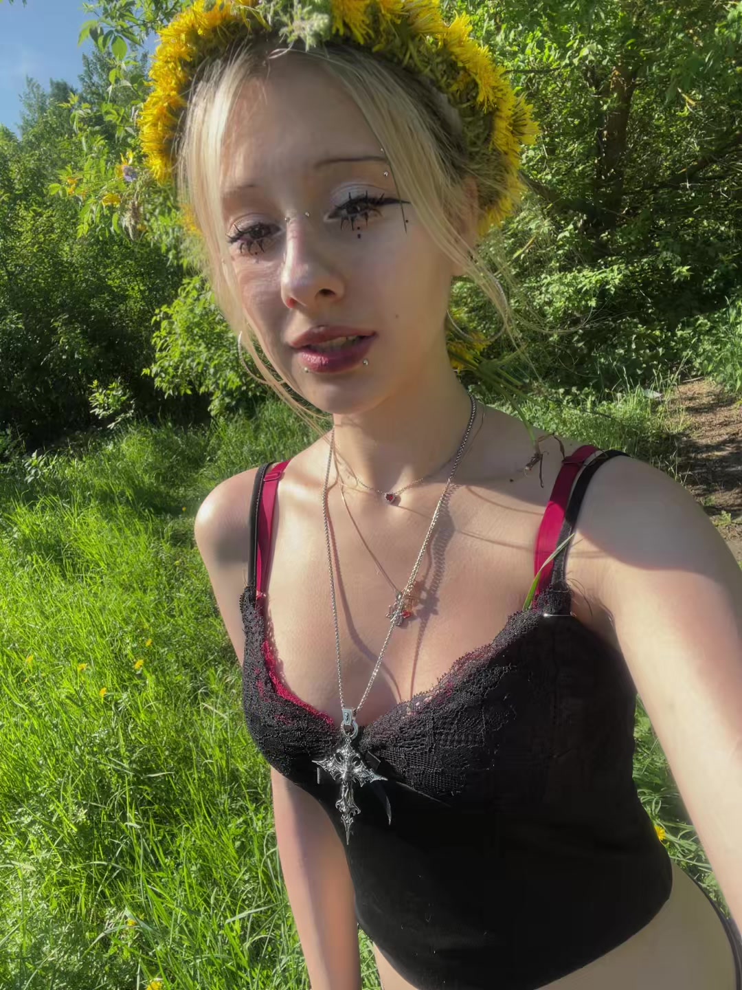 @bloody.kitty