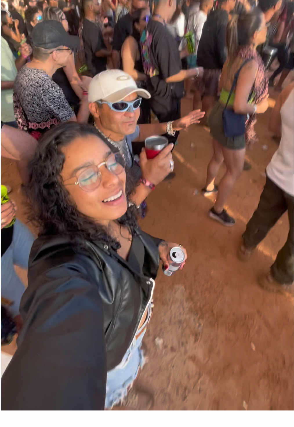 @Rave👾