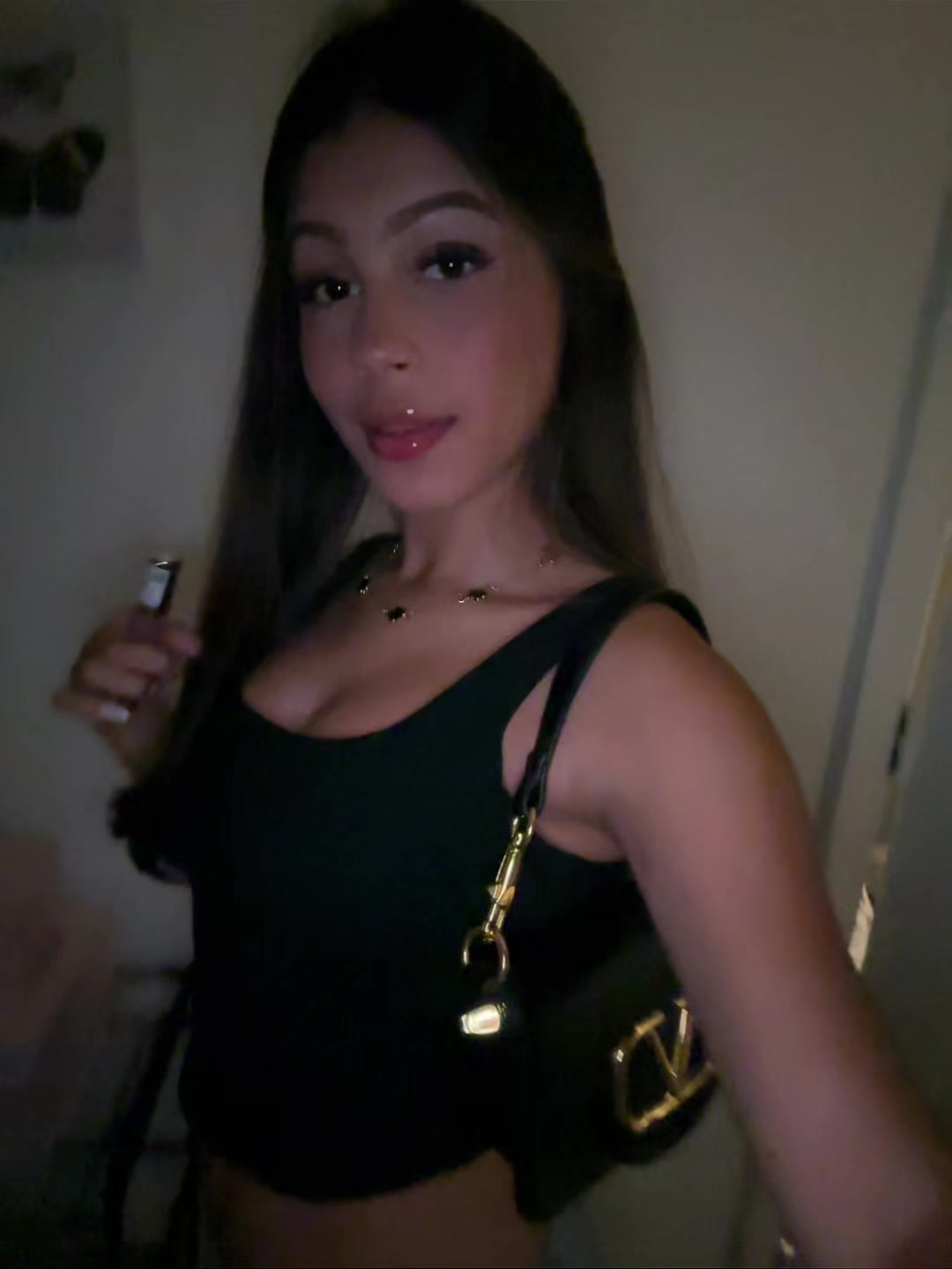 @llaisferreiira