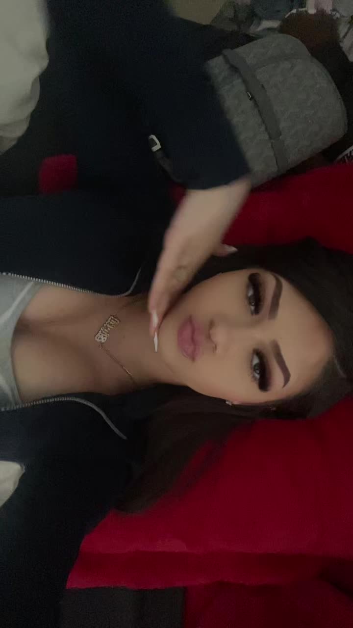 @shy ✰