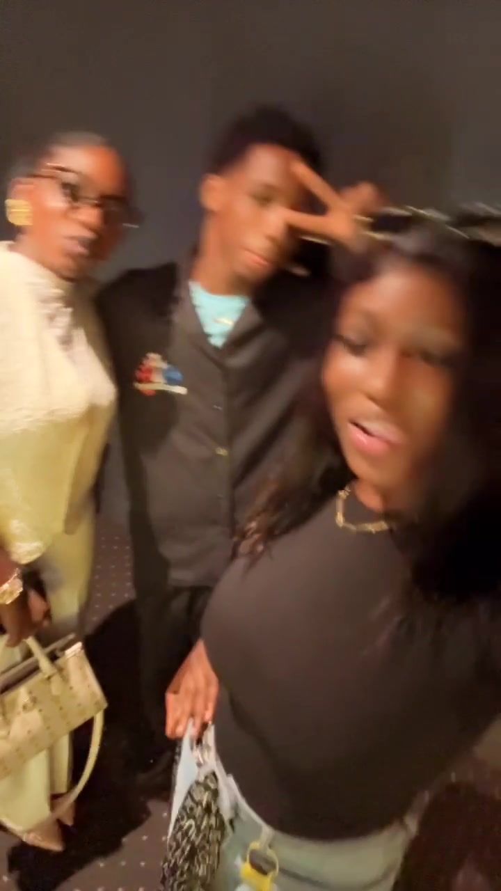 @Bébé —camara🎤❤️
