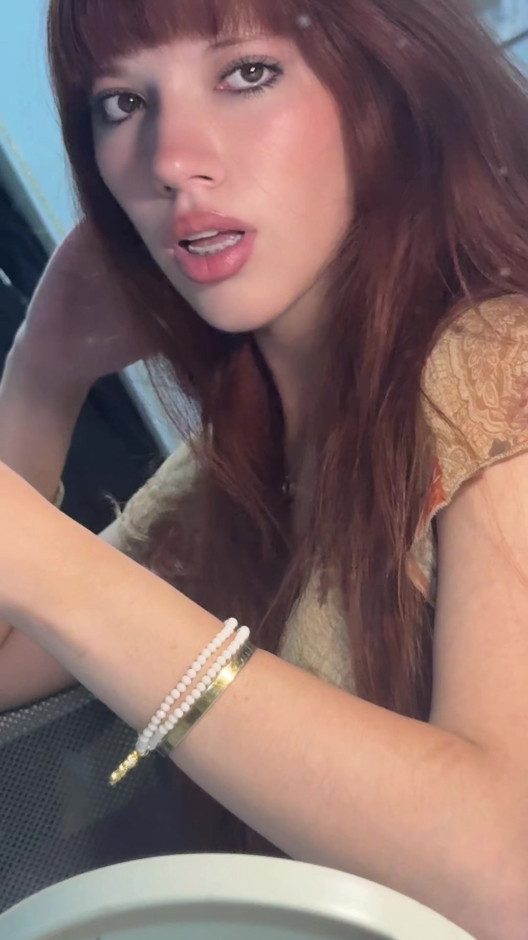 @VICKY ♡