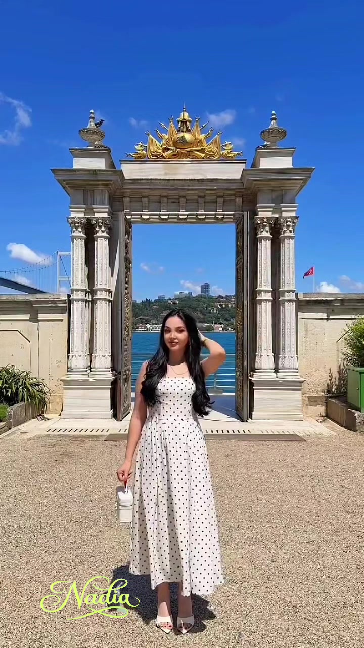 @🇦🇺  Nadia   🇱🇧