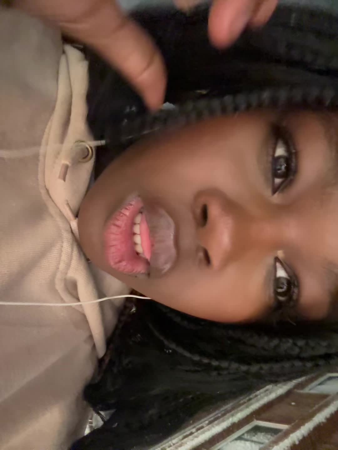 @Anjii?!?