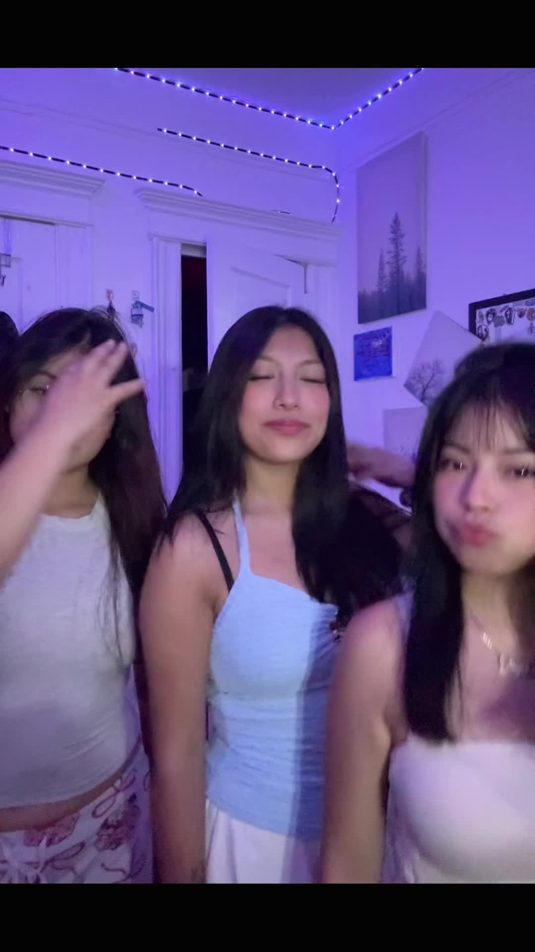 @ᥫ᭡ 𝒞𝒽𝒾𝓃𝓃𝓎𝓈