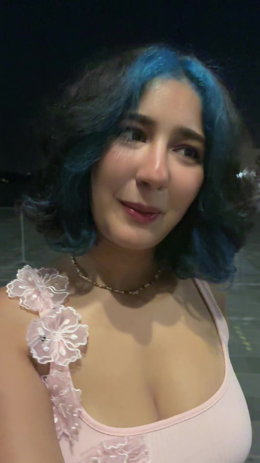 @^~^