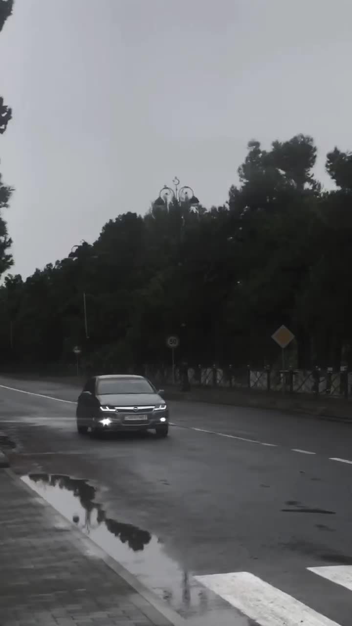 @10L0056