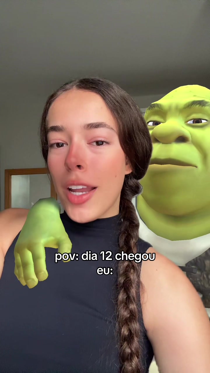 @Julia Andrade