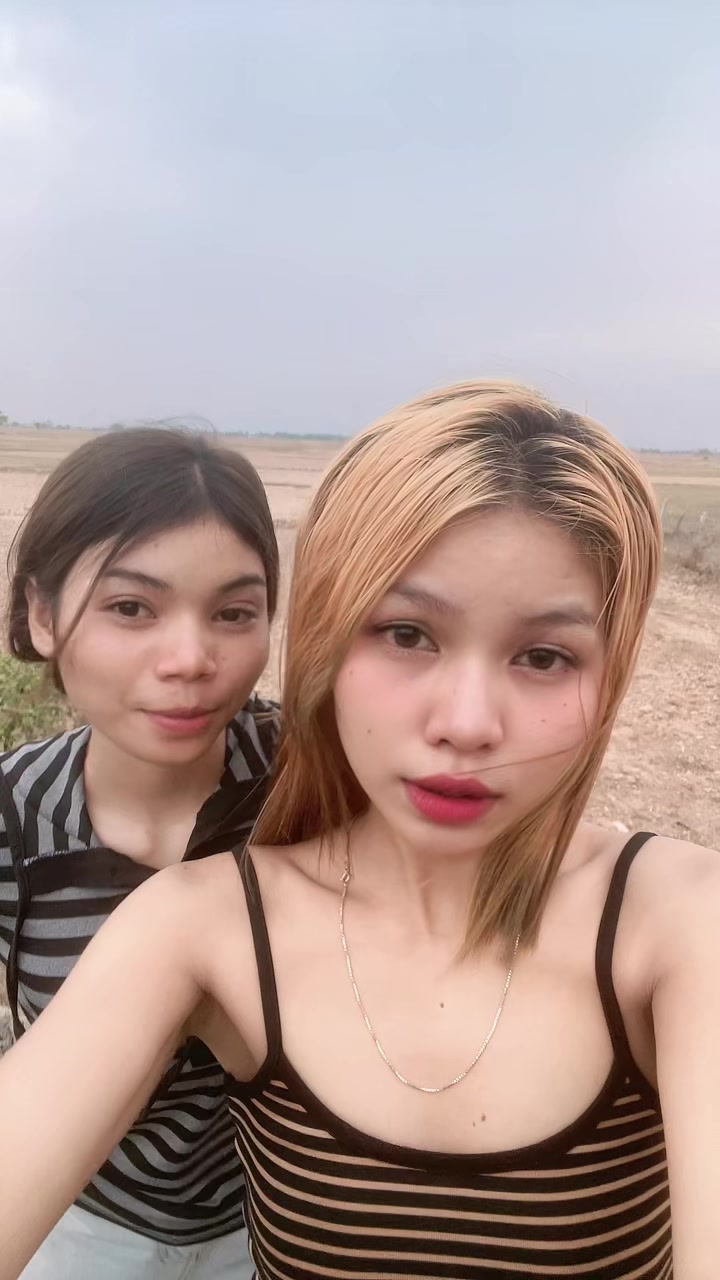 @ខួច គីមឡៃ