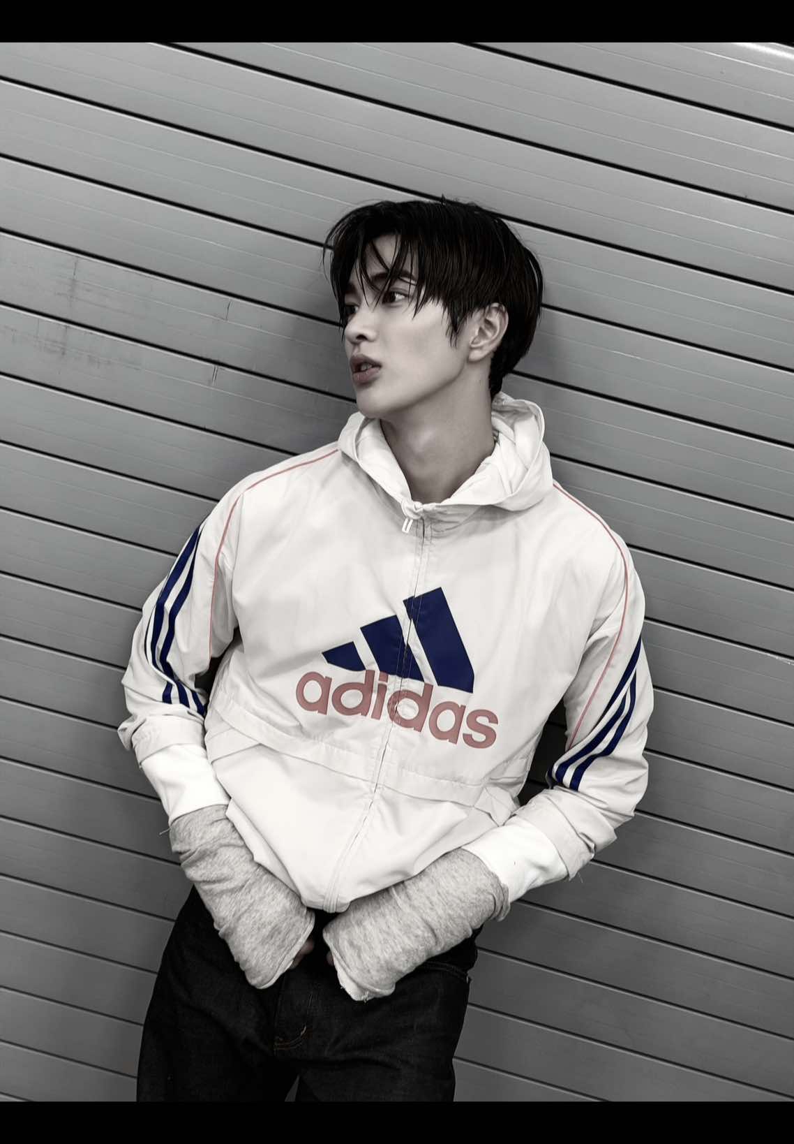 @엄성현