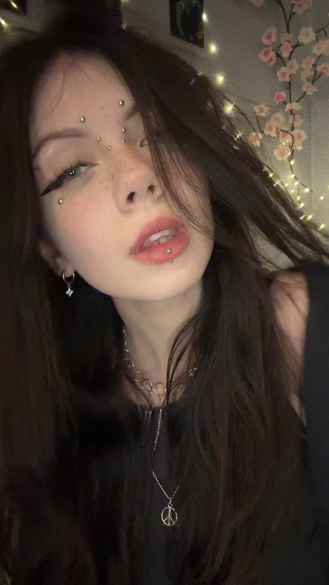 @Алиска Авангардова