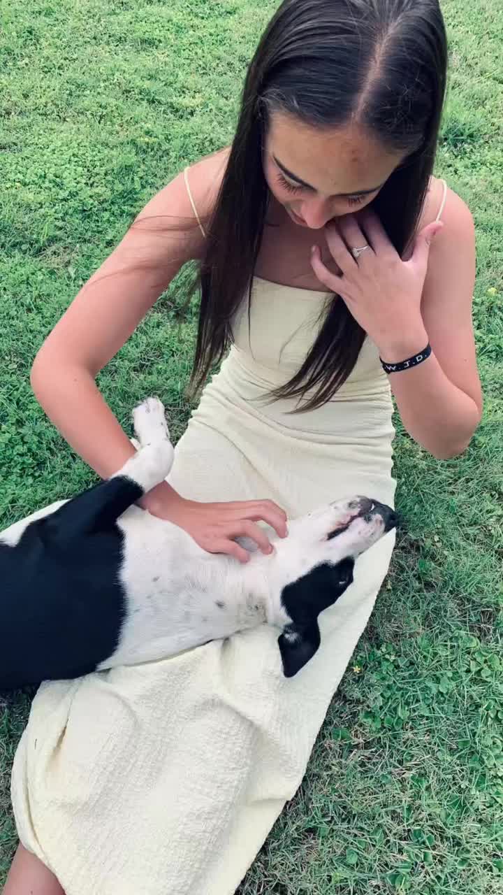 @your_fav_brunette