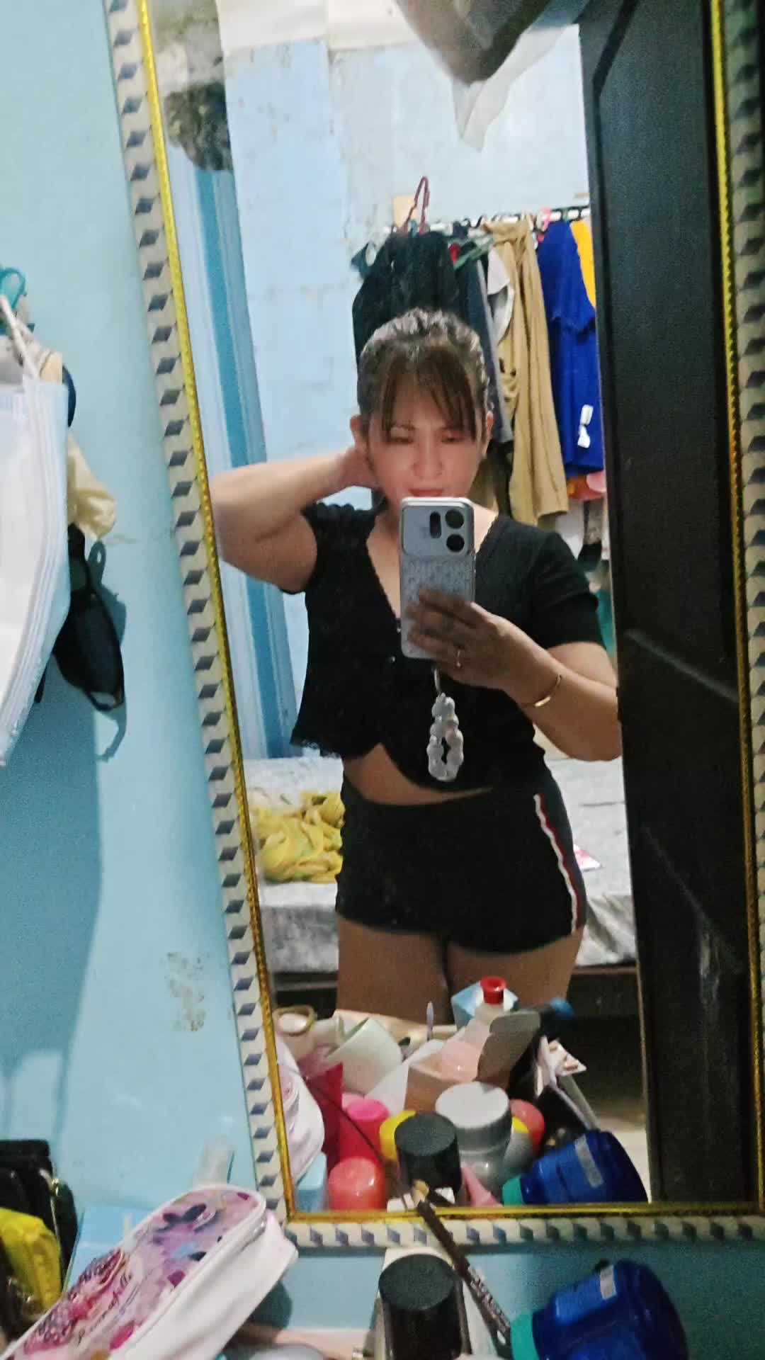 @Carmela