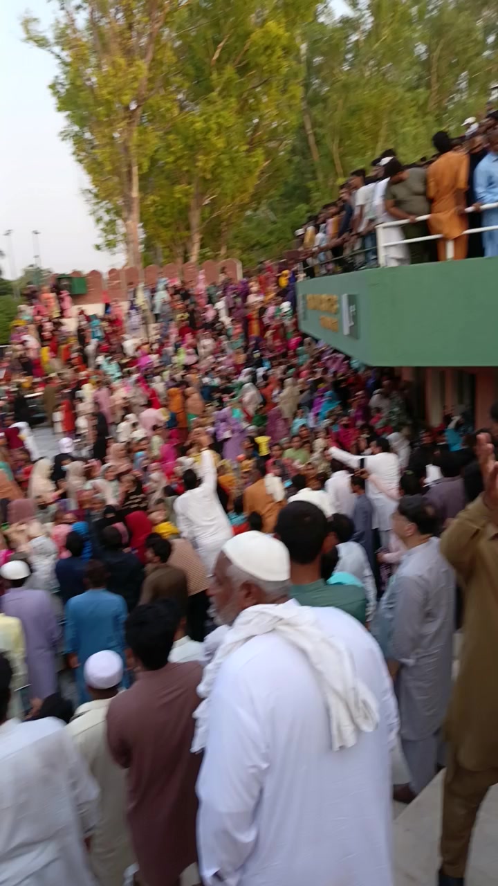 @Mari pyari Maa