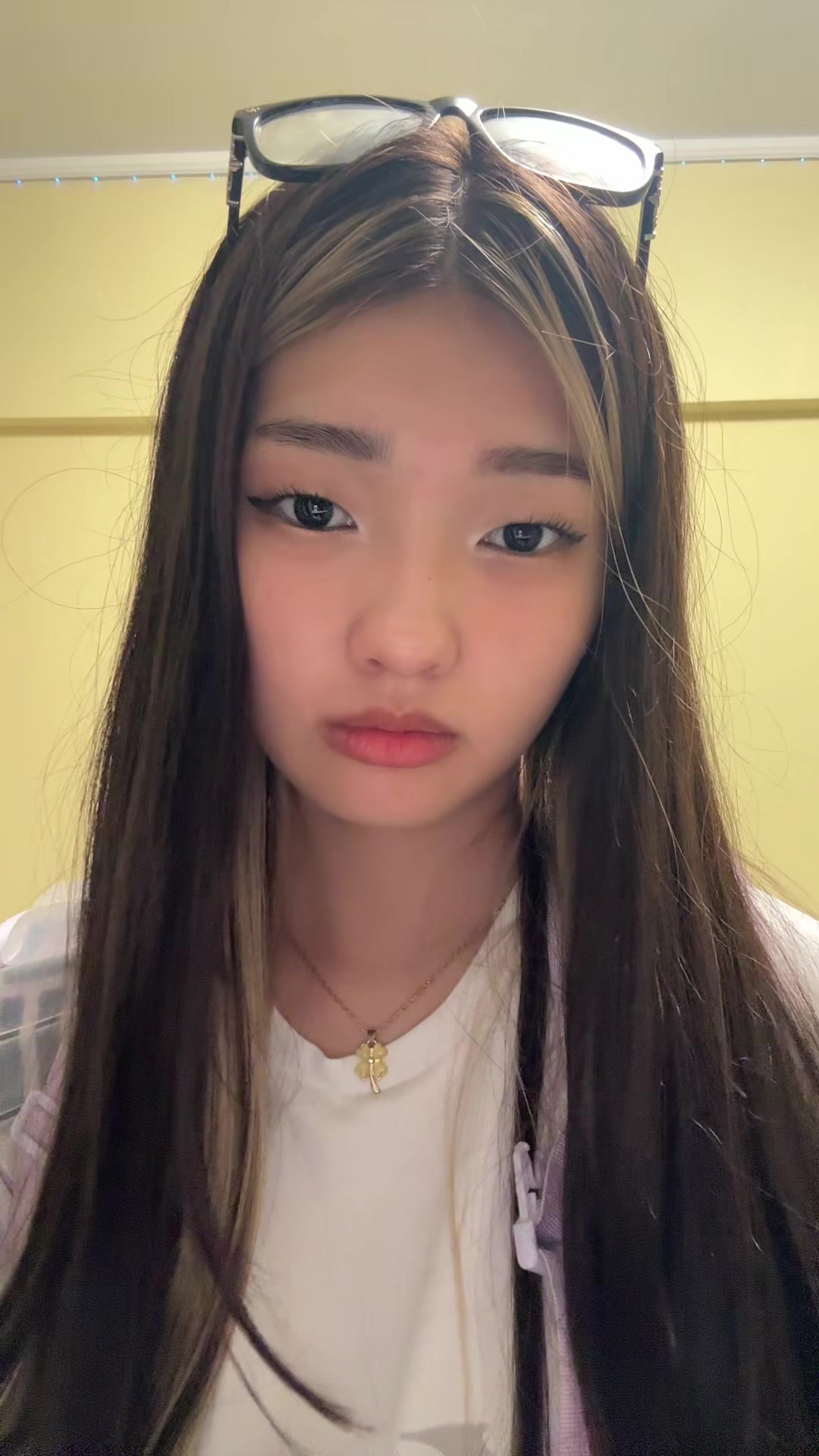 @Уря