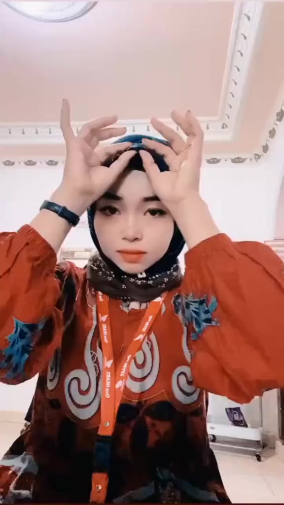 @DUJ