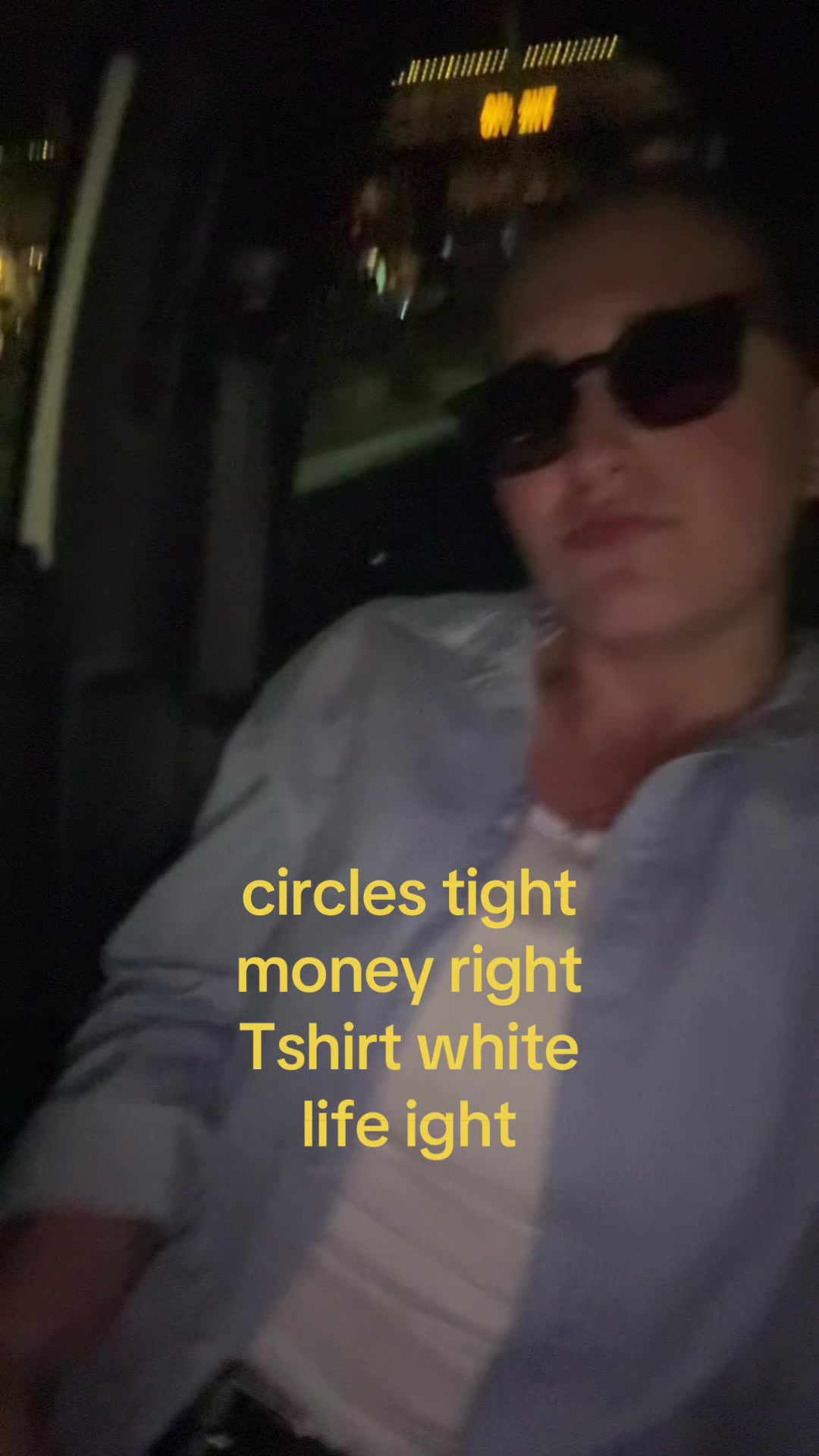@Syd🤑
