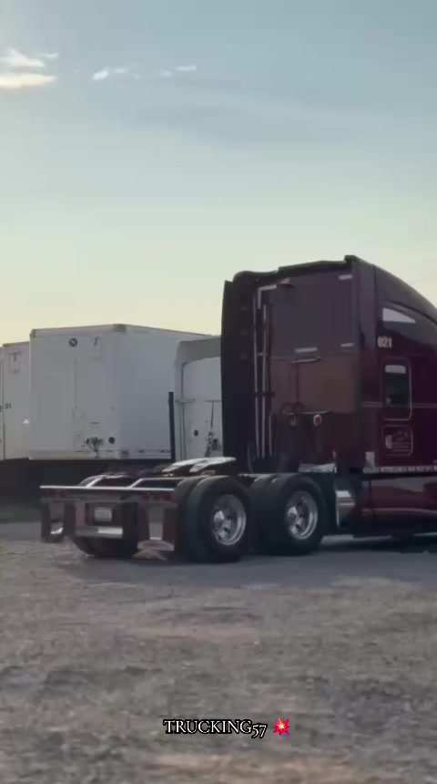 @Trucking 57♧