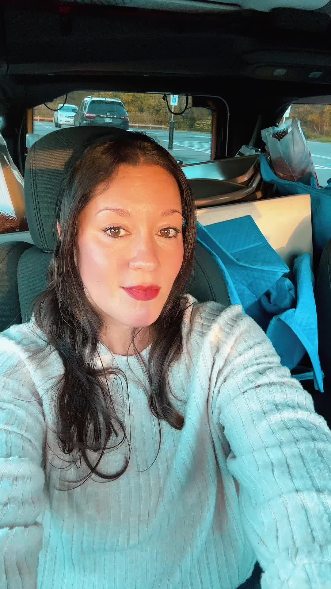 @Ivy Rivera | Psychic Medium