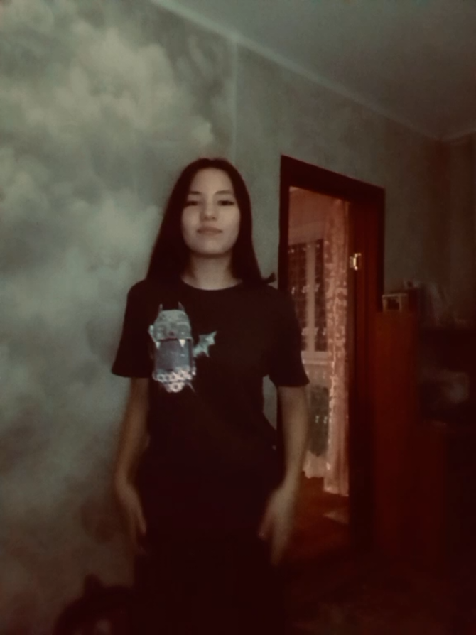 @юля