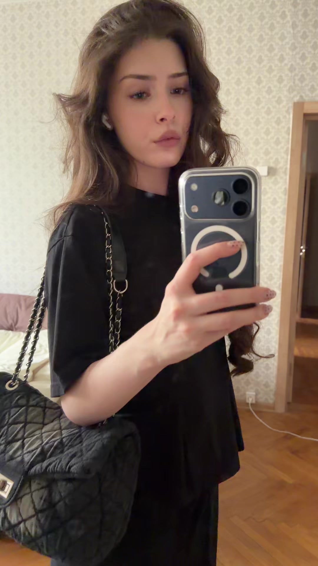 @alinq