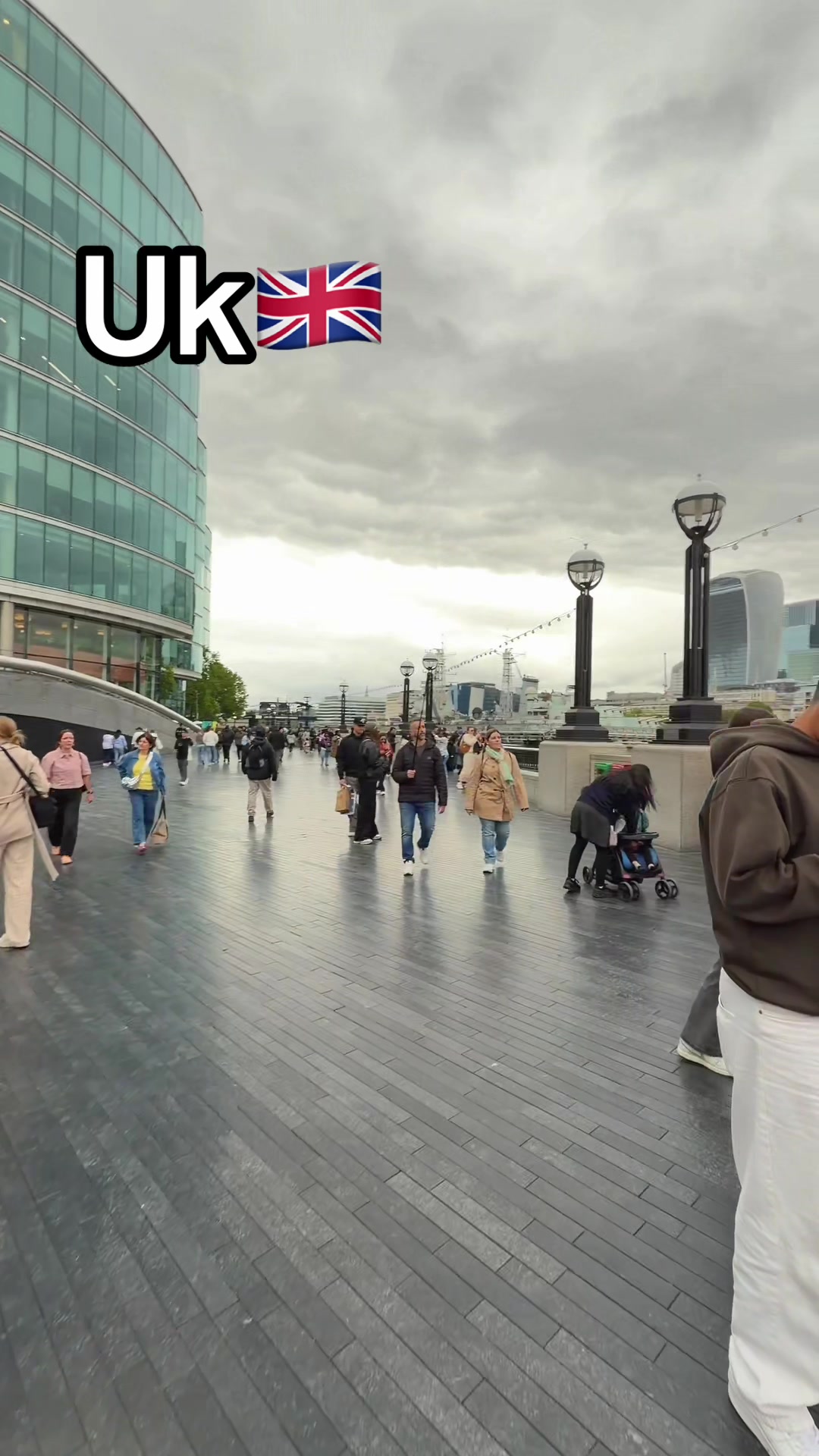 @Ali Awan🇬🇧