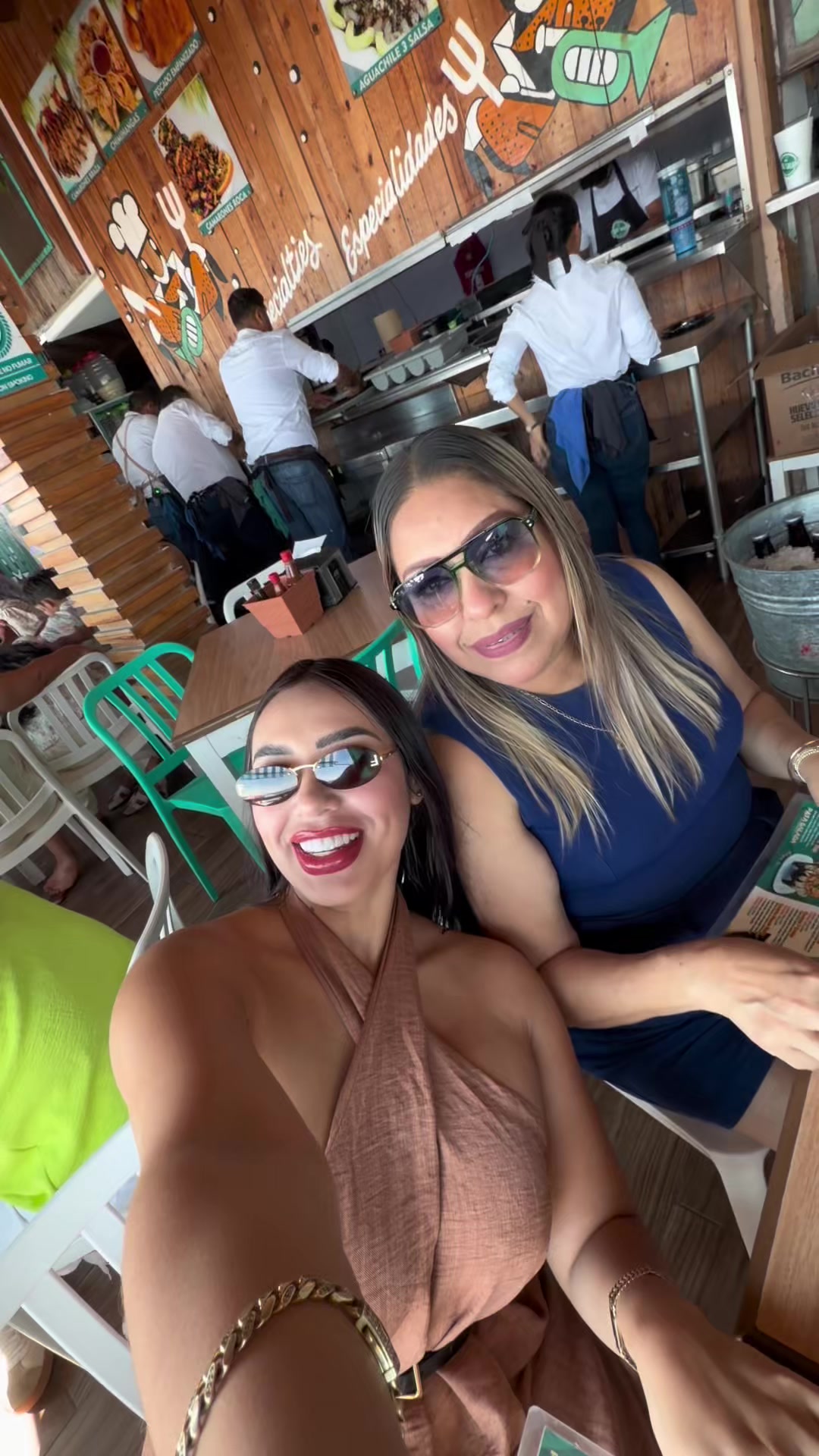 @LAS ZAMBRANOS